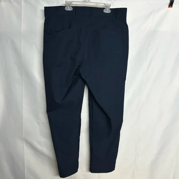 Lululemon Relaxed-Tapered Trouser - Picture 1 of 3